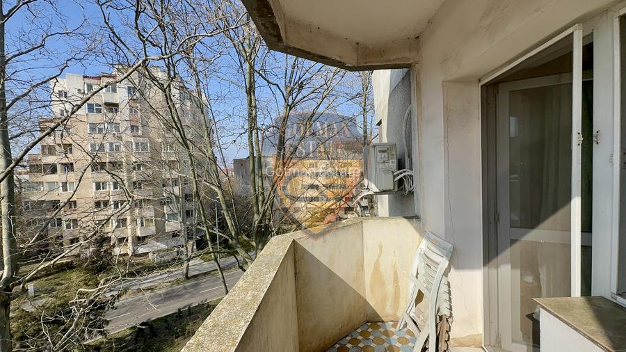 3 Camere Decomandat + uscător + boxă Capitol 3 balcoane centrala gaz 2 bai  A/C - 15