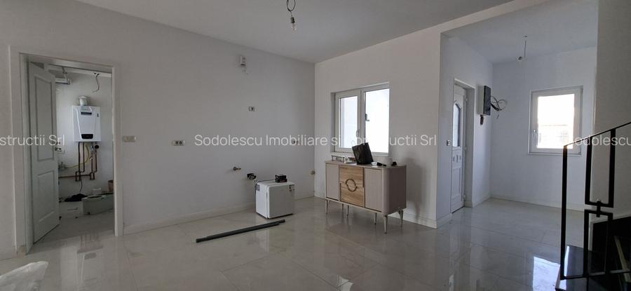 Duplex spatios cu garaj si pereti dublii - 7