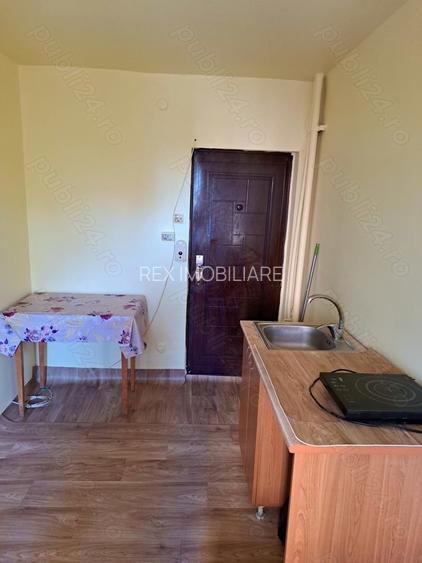 Garsoniera mobilata - etaj 1 - Zona Dambovita - 2