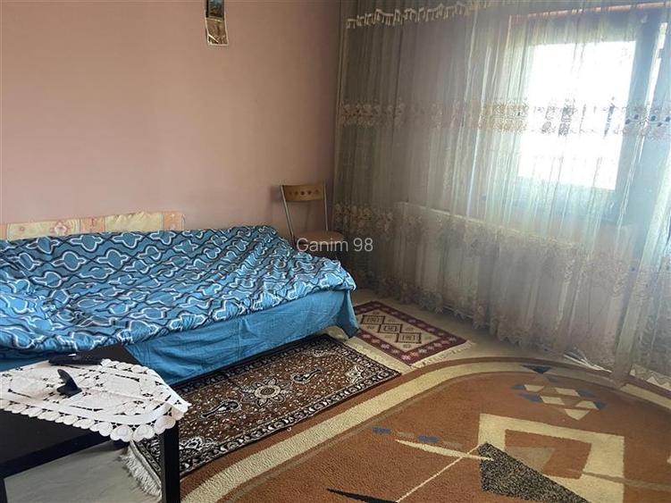 Apartament 3 camere , zona Gara- str Longinescu ,76 mp ,2 balcoane - 9