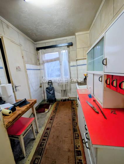 REZERVAT - Vânzare apartament 2 camere zona Nord, etaj 2, 55mp, bloc din beton - 5