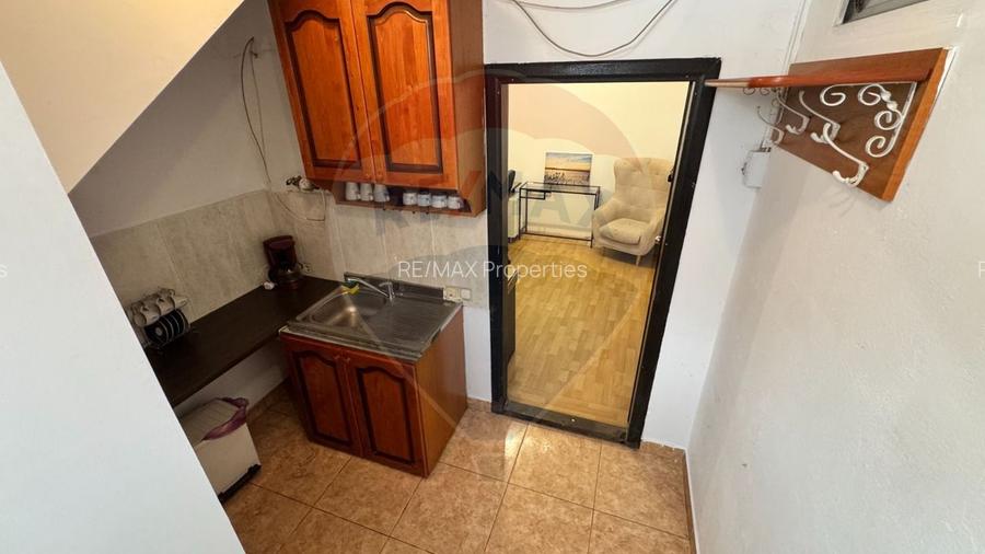 Casă / Vilă + cladire birouri de vanzare in Aviatiei, venit pasiv - 42