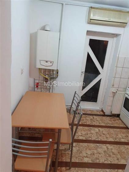 Mobilat si utilat la etajul 3 in Lipovei - 2