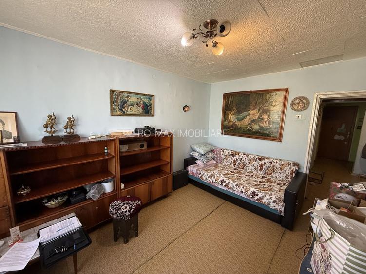 Ap 4 camere 67 mp Mega mall-bloc izolat termic-terasă refăcută! - 2