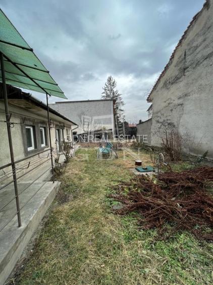 Casă individuală 4 camere, 115 mp + curte de 417 mp, zona Piața Abator - 13