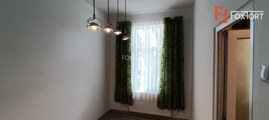 Apartament cu 2 camere la curte comuna + teren - zona Arad - 2