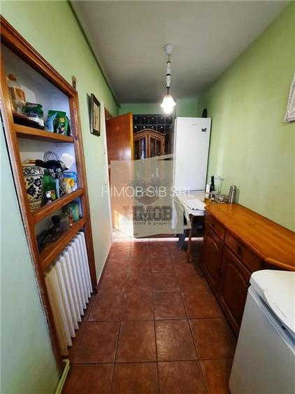Apartament mocilat cu 3 camere in zona Strand - 5