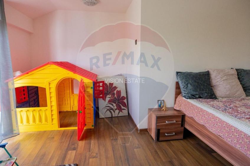 Casă / Vilă cu 5 camere de vânzare - 25