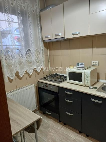 Apartament 2 camere mobilat, centrala proprie, metrou 1 Decembrie - 3