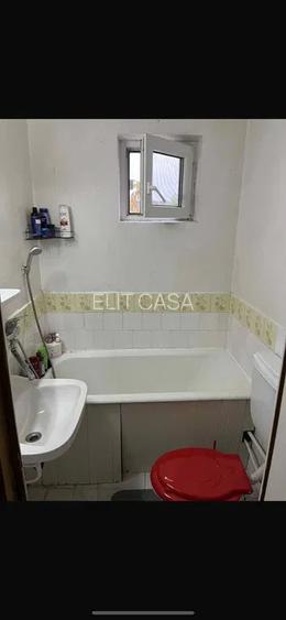 Apartament cu 2 camere, etajul 3/4, zona Podu Ros - 5