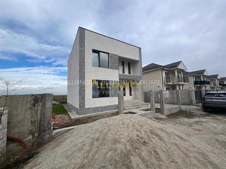 Casa individuala - zona noua - 5 camere - 3 bai - 280mp teren - 2