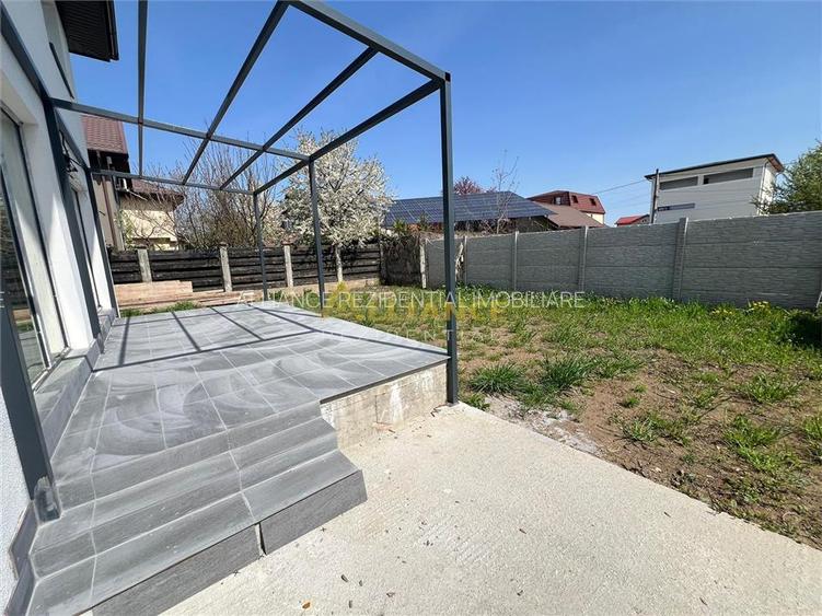 Vila Individuala - 5 camere-3 bai-Strada Miorita-500 M  de STV - 9