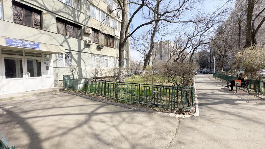 Locația pe care o cauți: apartament 3 camere între Plaza și AFI - 44