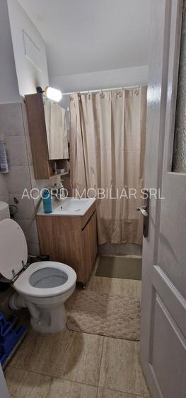 Poarta 6, 3 camere decomandate etajul 1. - 7