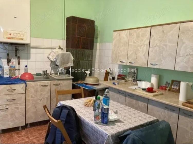 Eroii Revoluției metrou/Bld Pieptanari,teren 200mp D/16ml 185.000euro - 4