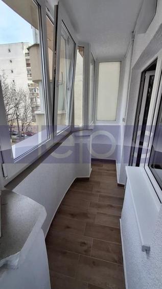 VANZARE 3 CAMERE | DECOMANDAT- VEDERE MIXTA |  ZONA NERVA TRAIAN - 8