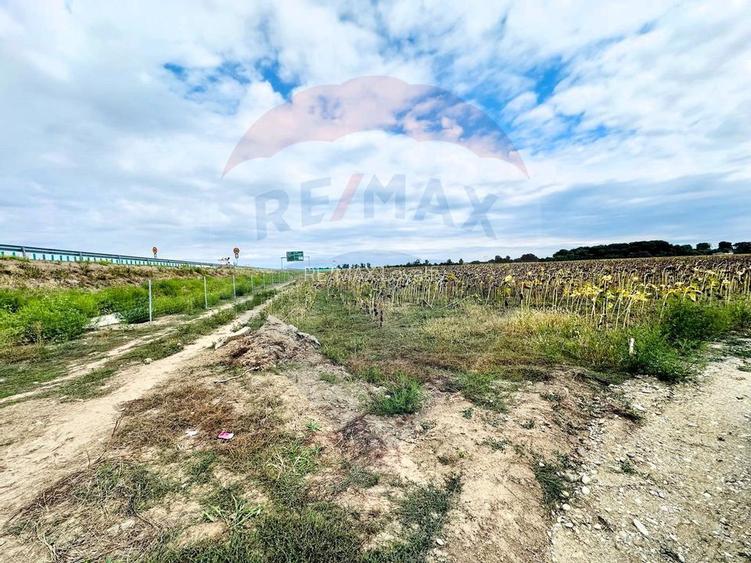 Teren 14.863mp, deschidere 42mp, acces 3 laturi - Ciorogarla, langa A0 - 4