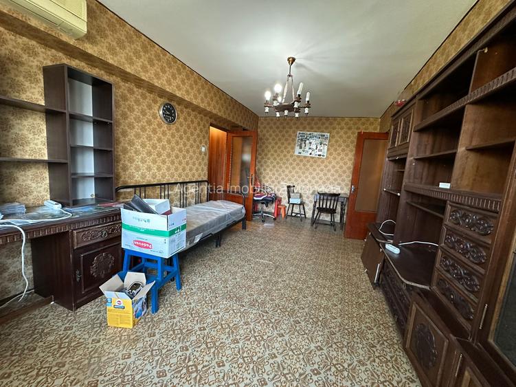 Apartament 3 camere de vanzare Gorjului (6-7 minute de metrou / An 1979 ) - 7