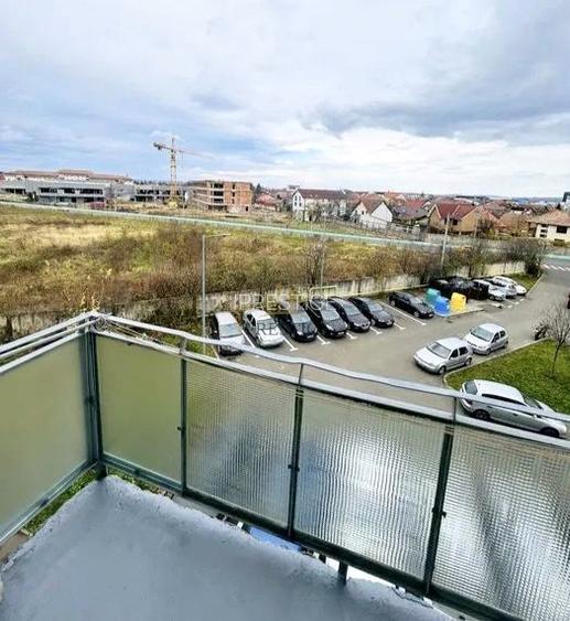 Garsonieră cu balcon în Sibiu | Zona Calea Dumbrăvii | Etaj 3/5 - 8