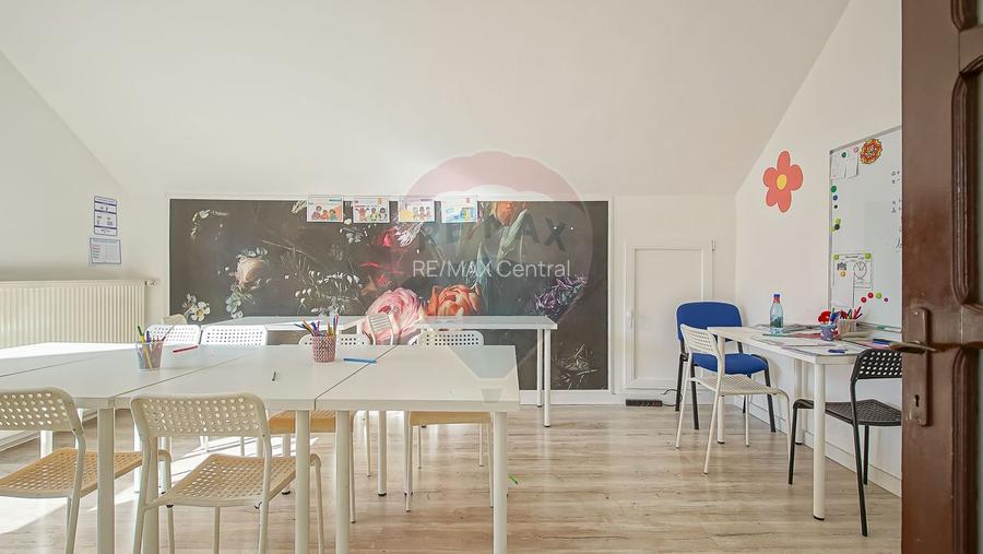 Casă / Vilă cu 9 camere de închiriat în zona Centrul Civic! - 25