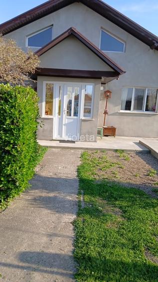 Casa de vanzare cu toate utilitățile.  - 5