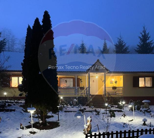 OCAZIE!!! CASA SUPERBA cu teren in JULITA jud Arad in M tii Zarandului - 2