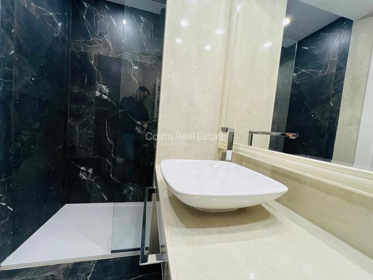 Inchiriere Apartament 4 Camere Bloc cu /Piscina/Loc de Joaca/ Sala Fitness - 43