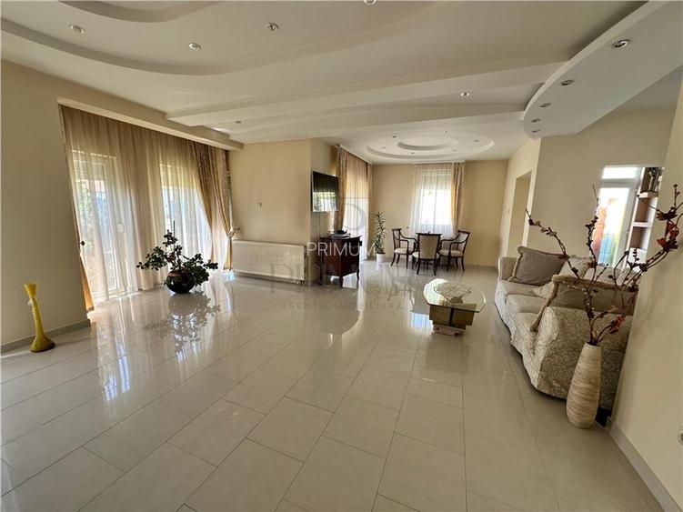 GIROCULUI - CASA INDIVIDUALA - PISCINA  INCALZITA - SAUNA - GARAJ - PANOURI SOLA - 18