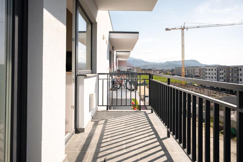 Apartament cu 2 camere de închiriat + parcare subterană în Tractorul - 14