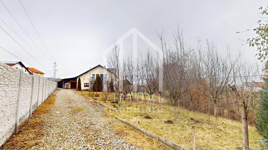 Casa individuala, 4 camere si teren de 921 mp - livada - 37