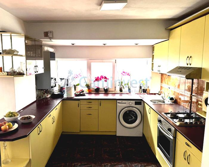 Casa cu 5 camere, singur in curte, cu Garaj zona Iosia, Oradea - 3