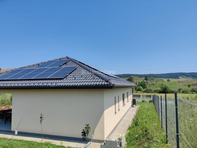 Casa individuala, 130 mp, Pompa caldura, panouri solare, COMISON 0 - 11