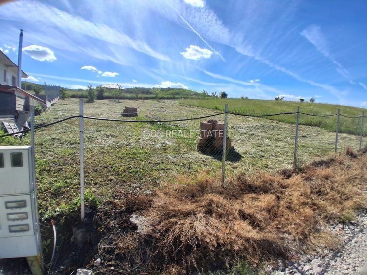 Teren intravilan de vânzare, 700 mp.  la 8 km de Cluj-Napoca - 2
