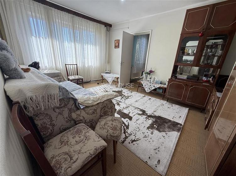 Apartament 2 camere, Mioritei (Slanicului), etaj 4/4, acoperis sarpanta. - 3