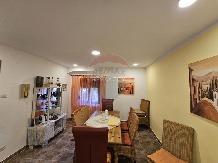 Casă solidă din cărămidă, mobilată, garaj, teren generos – Tarcău - 43