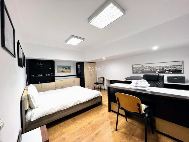 Apartament cu 5 camere de vânzare, zona Ultracentrala - 10