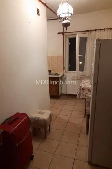 Decomandat 40 mp cu centrala termica propie - 3