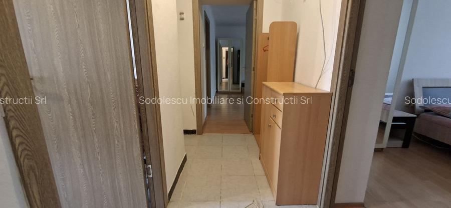 Apartament cu 2 camere - P-ta 700/Business Center - 12