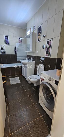 Apartament de vanzare cu 3 camere zona Tractorul bloc nou - 25