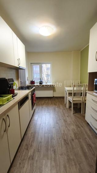 ETAJ 2, ZONA STEAUA , APARTAMENT 4 CAMERE - 8
