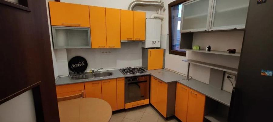 Închiriere Apartament 3 camere în Jiului cu Centrala Proprie Parcare comuna
