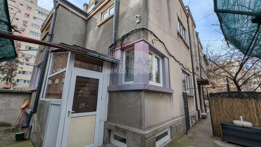 Vânzare Casă / Vilă cu 11 camere  în zona Iancului - 46