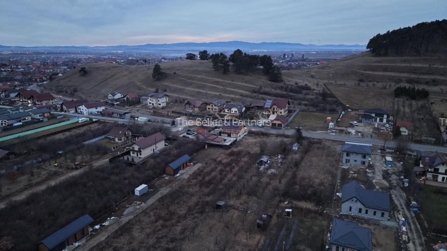 Teren intravilan - 23