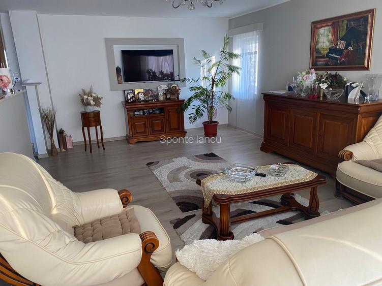 Apartament 3 camere decomandat de vânzare – Trocadero, Bd. Alexandru Lăpușneanu - 3