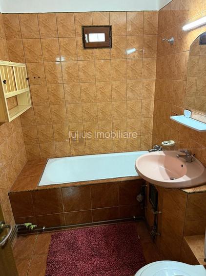 3 camere,  zona Lunei-Complexul Studentesc, la 3 minute de facultatea FEAA - 10