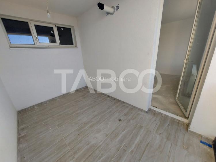 Apartament decomandat 52mpu de vanzare 2 camere 2 logii loc parcare - 3
