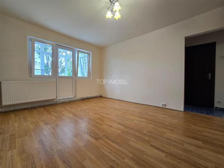 Etaj 2 - Mircea cel Batran, 2 camere, liber - 11