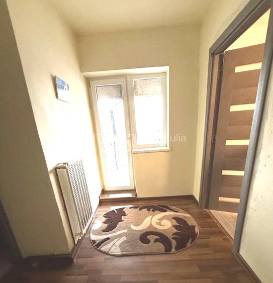 Apartament 5 Camere Scara Interioara 2 Bai 3 Balcoane CENTRU Ultracentral view - 2