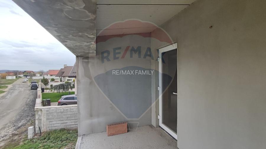 Casă noua cu mansarda teren 500 mp de vanzare Osorhei, 8 km de Oradea - 12