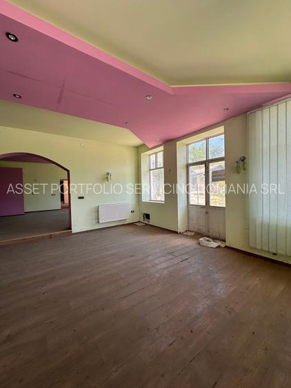 spatiu comercial - COMARNIC - 21